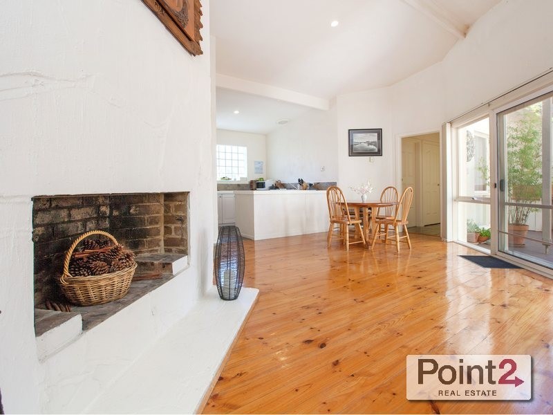 60 Mountain View Road, Mount Eliza VIC 3930