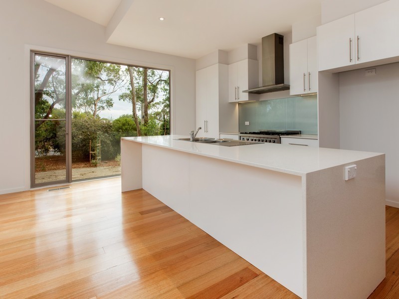 2 Winona Road, Mount Eliza VIC 3930