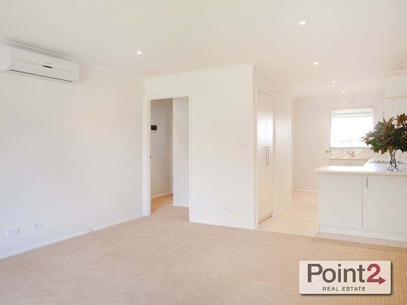 2/121 Mt Eliza Way, Mount Eliza VIC 3930