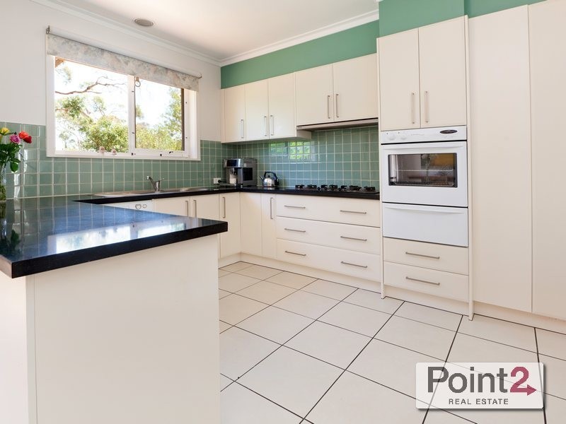 98  Humphries Road, Mount Eliza VIC 3930