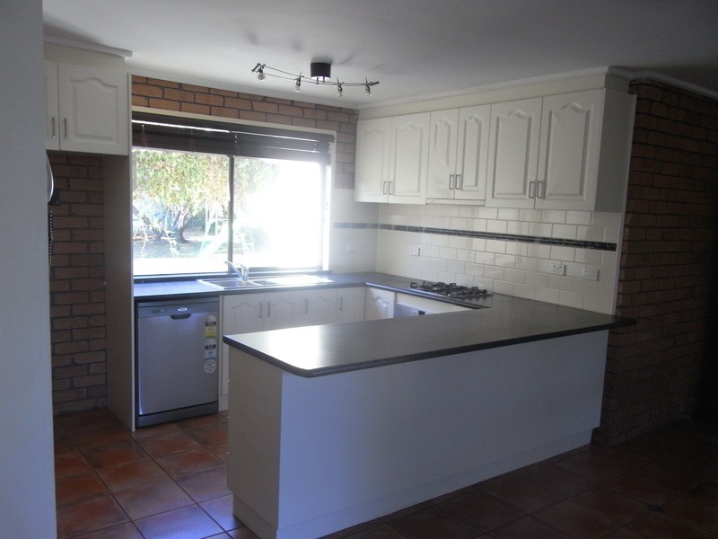 10 Yewers Ave, Mount Eliza VIC 3930