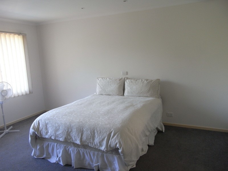 10 Yewers Ave, Mount Eliza VIC 3930