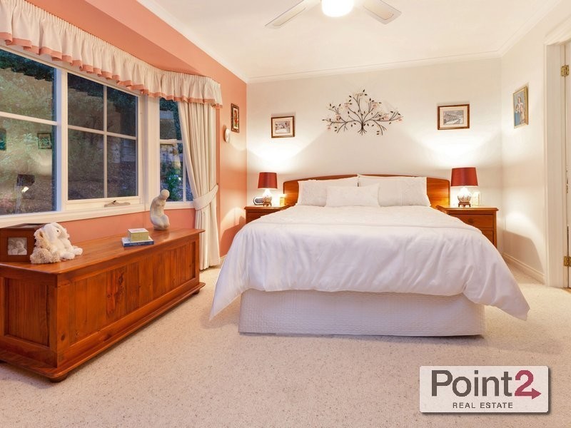 58-60 Eumeralla Grove, Mount Eliza VIC 3930