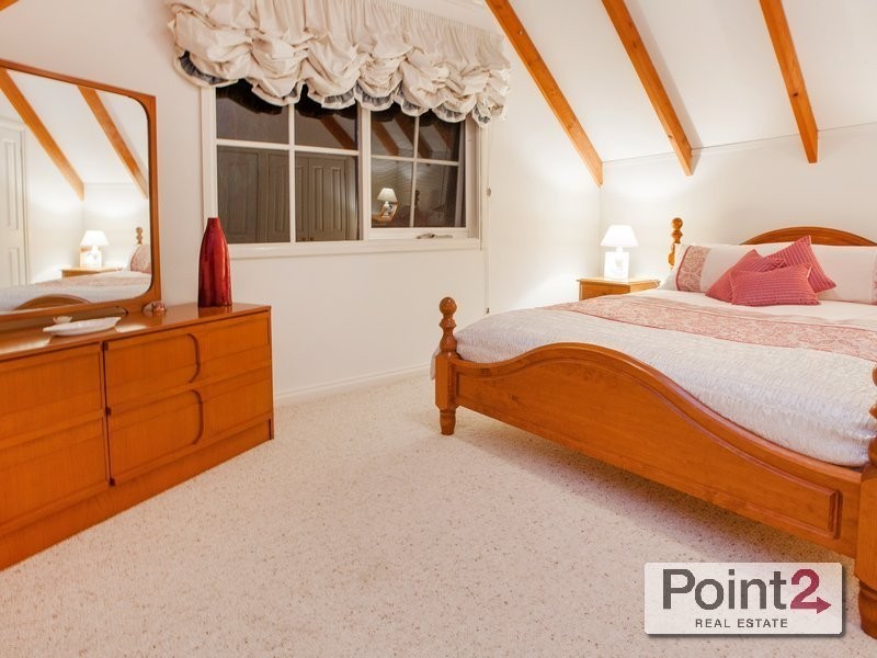 58-60 Eumeralla Grove, Mount Eliza VIC 3930