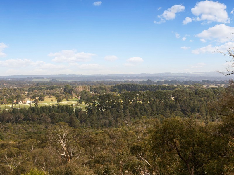 58-60 Eumeralla Grove, Mount Eliza VIC 3930