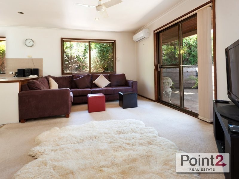 8 Parklands Grove, Mount Eliza VIC 3930