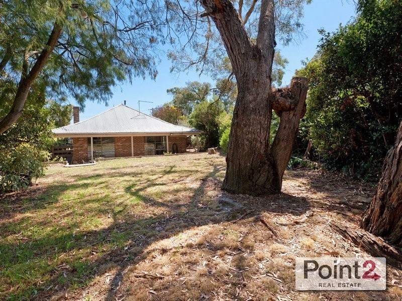 8 Parklands Grove, Mount Eliza VIC 3930