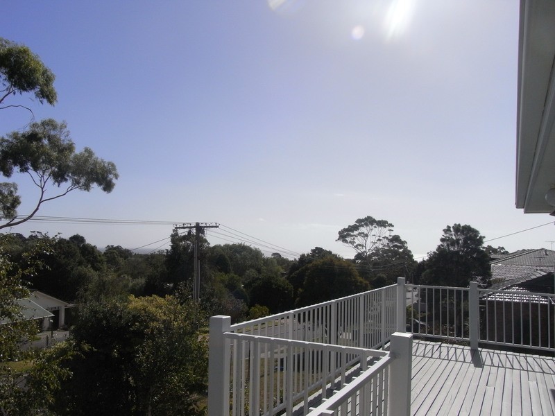 19 Rutland Ave, Mount Eliza VIC 3930