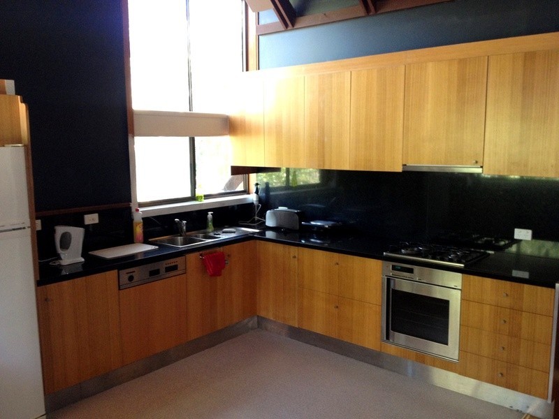 2 Sturio Pde, Mount Eliza VIC 3930