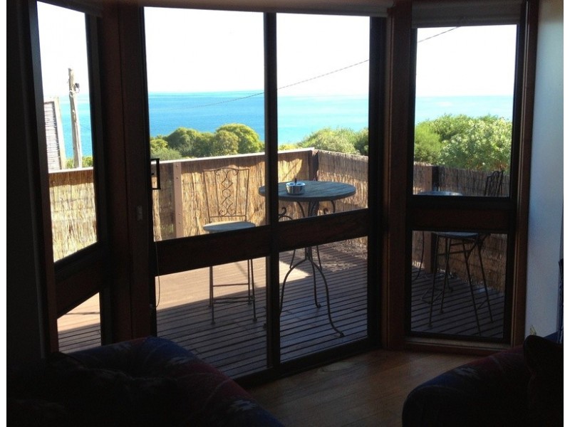 2 Sturio Pde, Mount Eliza VIC 3930