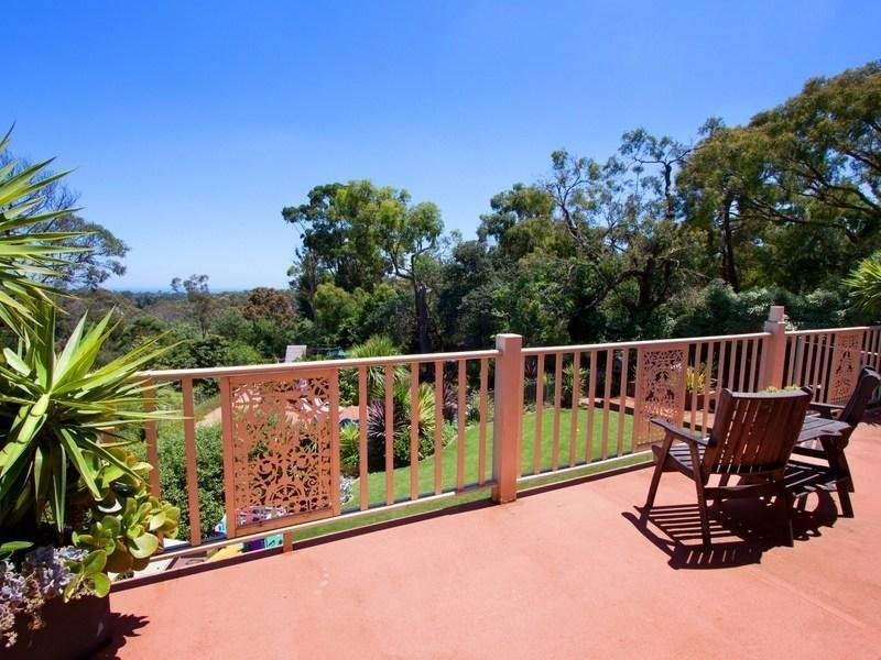 79 Winona Rd, Mount Eliza VIC 3930