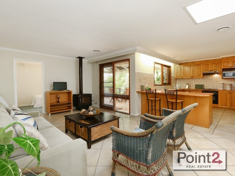 28 Eliza Drive, Mount Eliza VIC 3930