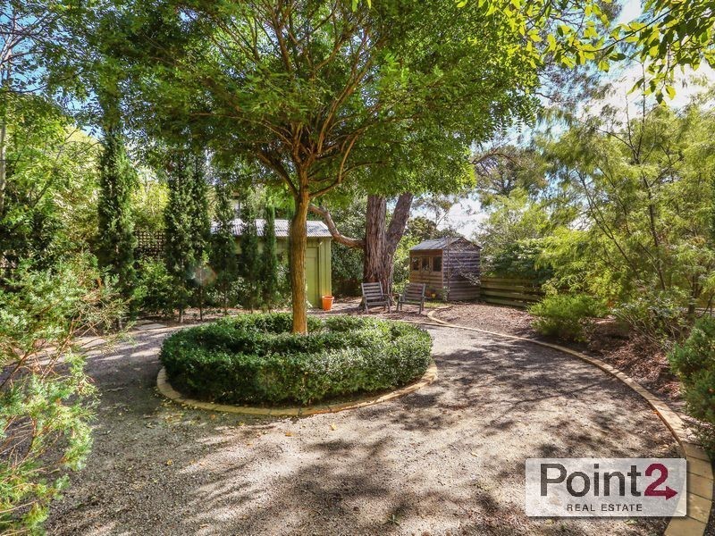 28 Eliza Drive, Mount Eliza VIC 3930