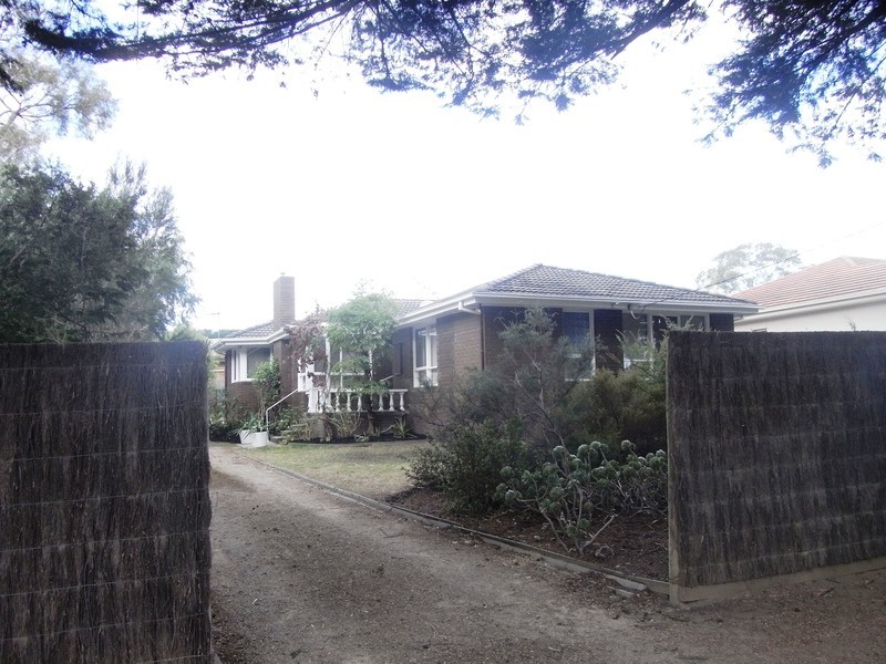 57 Wimbledon Avenue, Mount Eliza VIC 3930