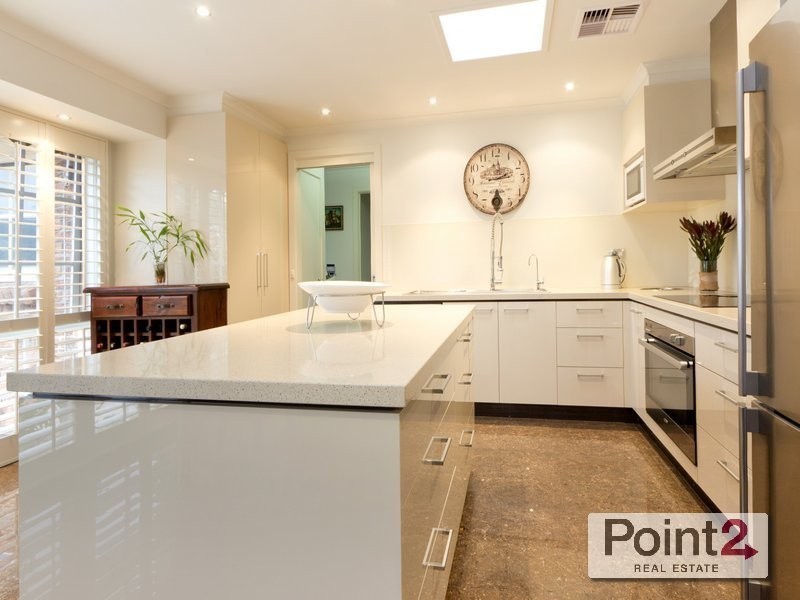 1/60 Wimborne Avenue, Mount Eliza VIC 3930