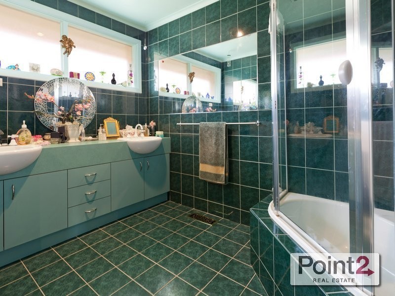 10  Dueran Street, Mount Eliza VIC 3930