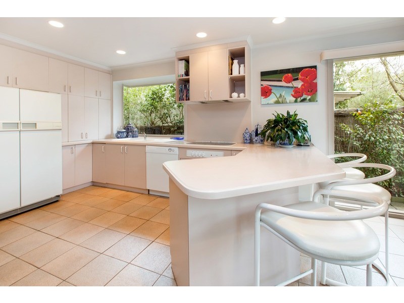 51  Wimbledon Avenue, Mount Eliza VIC 3930