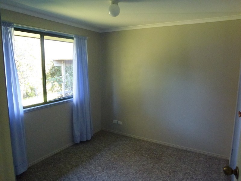 12 Sapphire Drive, Nambour QLD 4560