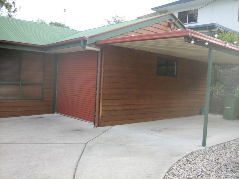 12 Sapphire Drive, Nambour QLD 4560