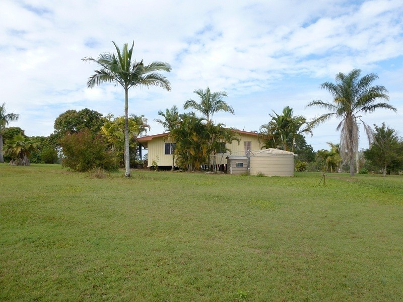 174 Oyster Creek Road, Baffle Creek QLD 4674