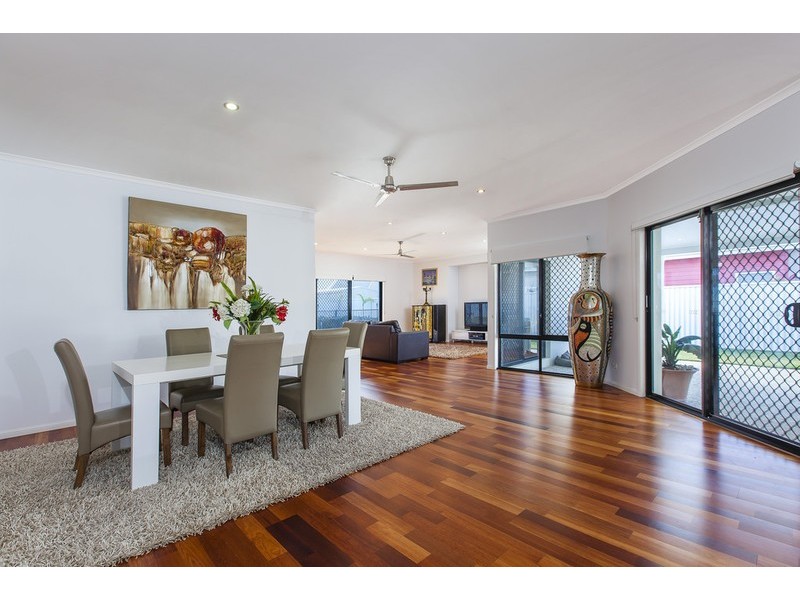 7 North Point Crescent, Pelican Waters QLD 4551