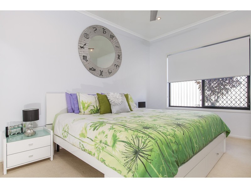 7 North Point Crescent, Pelican Waters QLD 4551