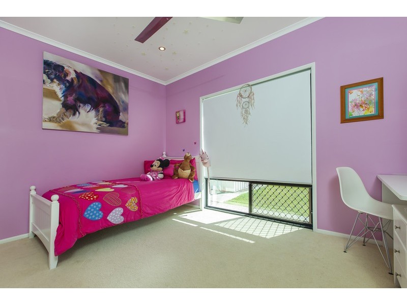 7 North Point Crescent, Pelican Waters QLD 4551