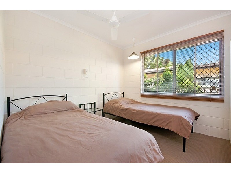 4 Torrance Avenue, Edge Hill QLD 4870