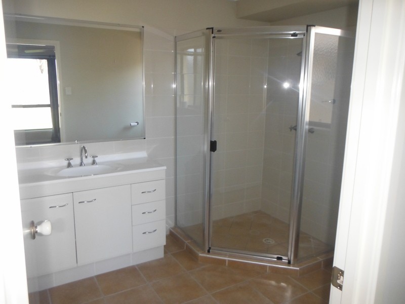 30 Eric Drive, Blackstone QLD 4304