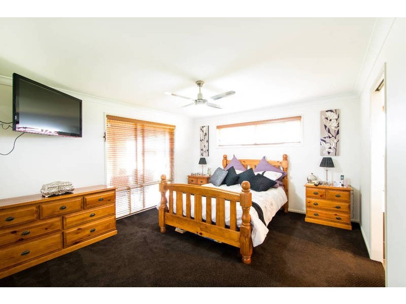 16 Nairn Terrace, Junction Hill NSW 2460