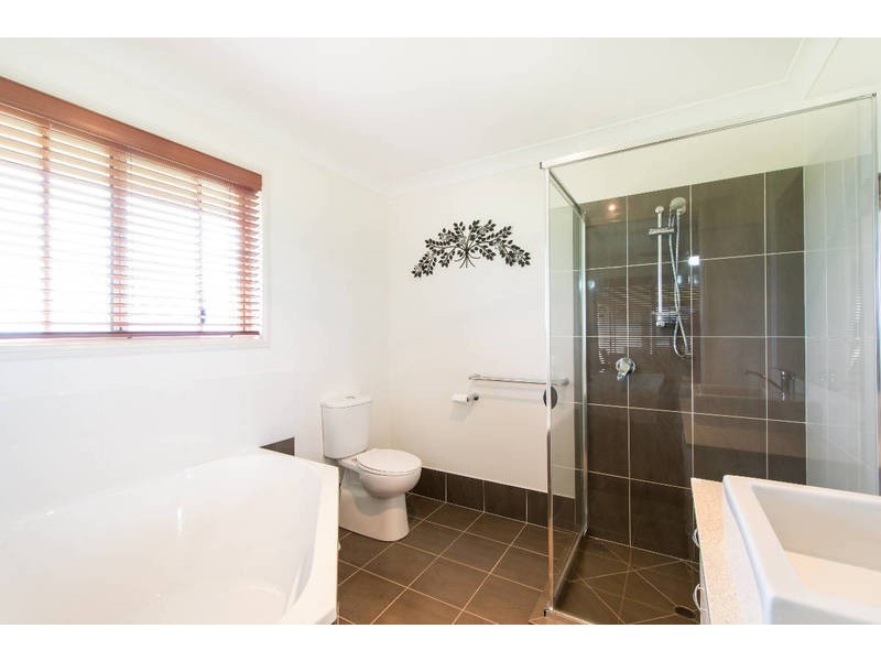 16 Nairn Terrace, Junction Hill NSW 2460