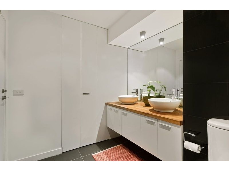 112/220 Commercial Road, Prahran VIC 3181