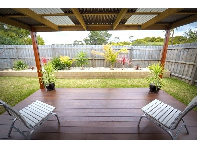 75 Wingara Drive, Rosebud West VIC 3940