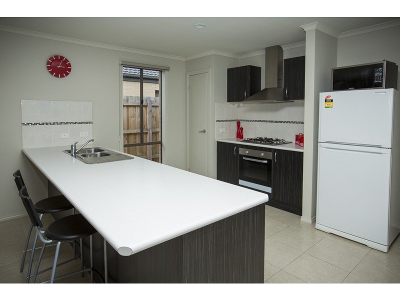 75 Wingara Drive, Rosebud West VIC 3940