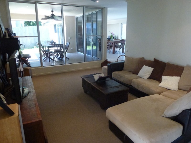 18 Stoneybrook Place, Peregian Springs QLD 4573