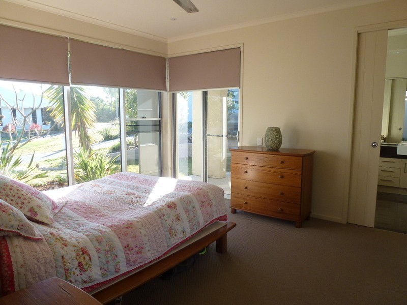 18 Stoneybrook Place, Peregian Springs QLD 4573