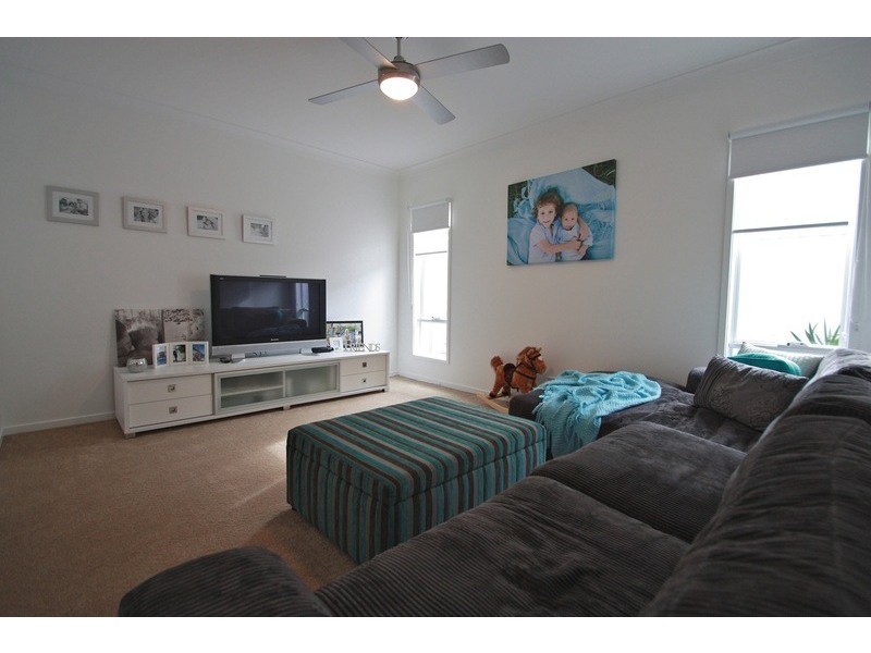 70 Albion Avenue, Miami QLD 4220