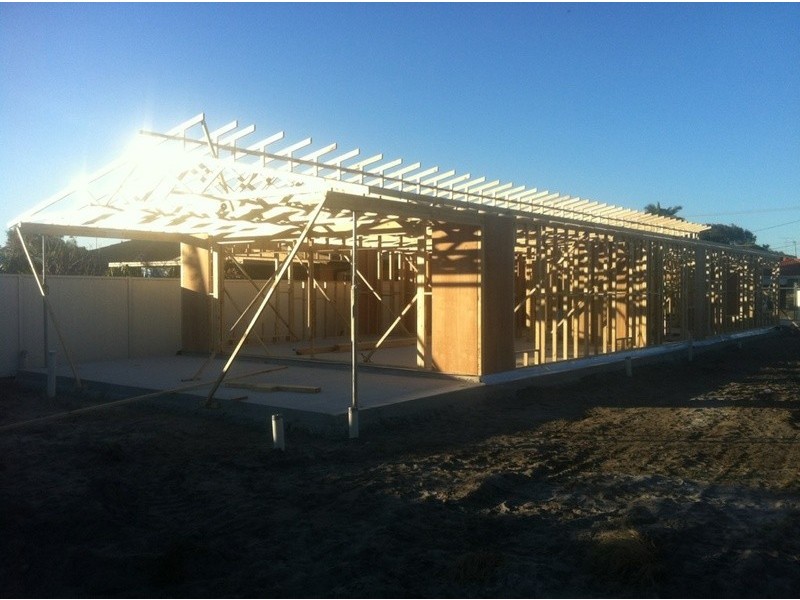 70 Albion Avenue, Miami QLD 4220