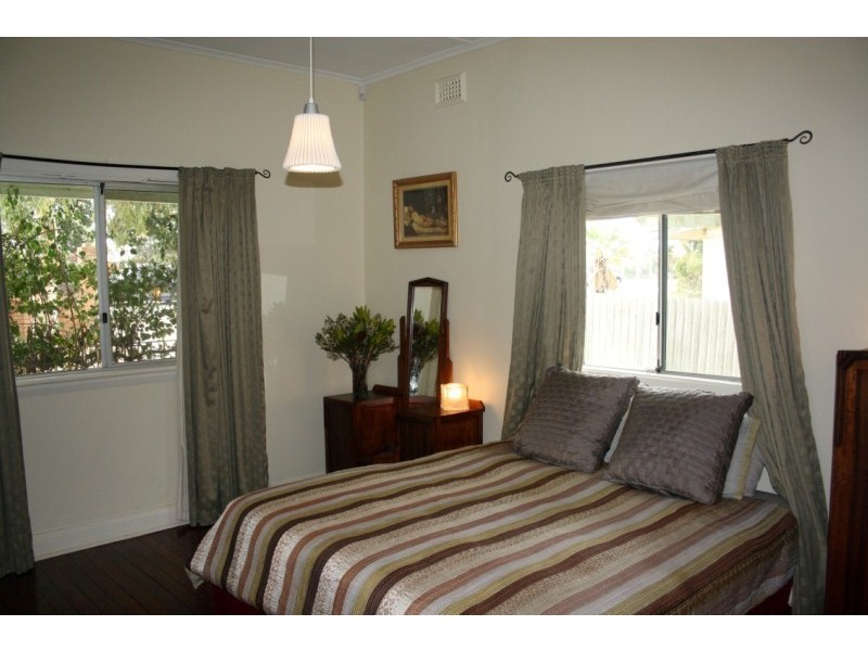 87 Guildford Road, Bassendean WA 6054