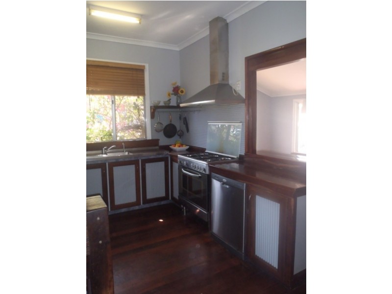 53 Crowther Street, Beachlands WA 6530