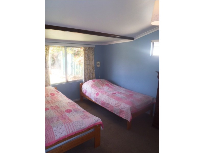 53 Crowther Street, Beachlands WA 6530