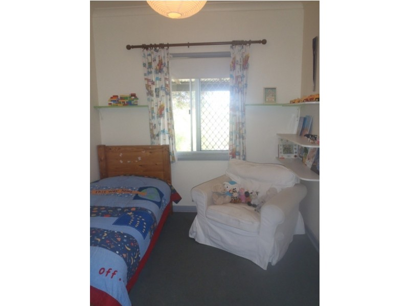 53 Crowther Street, Beachlands WA 6530