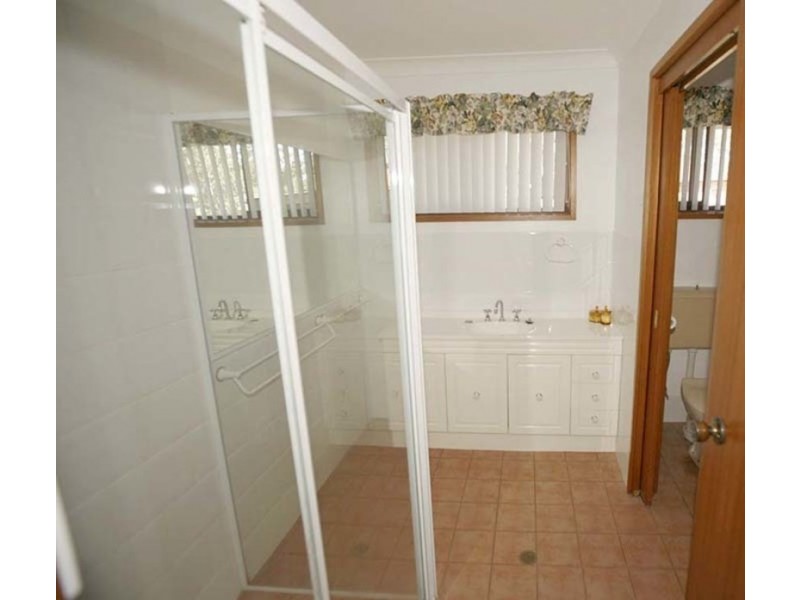 34 River Road, Sussex Inlet NSW 2540