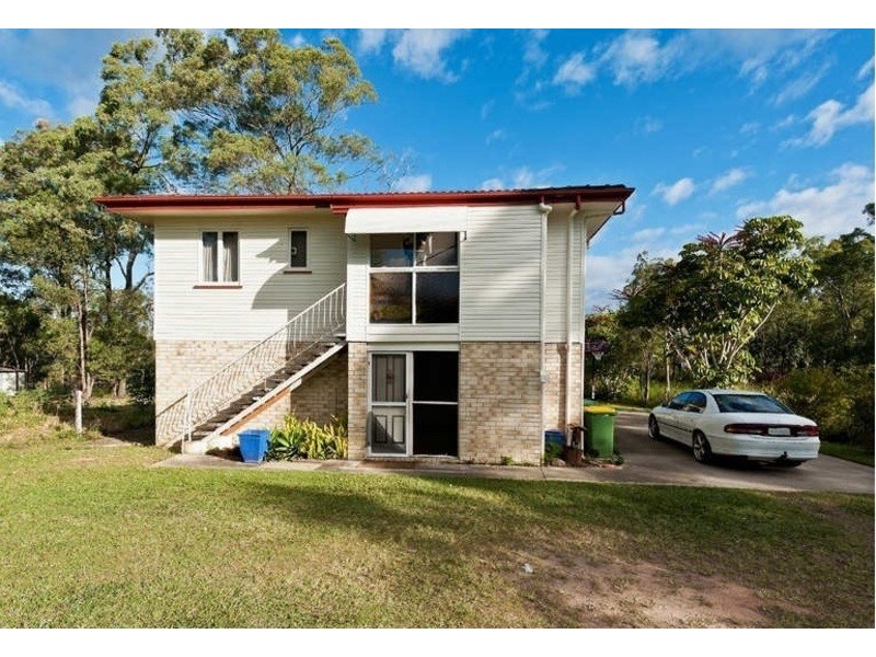 215 Andrew Road, Greenbank QLD 4124