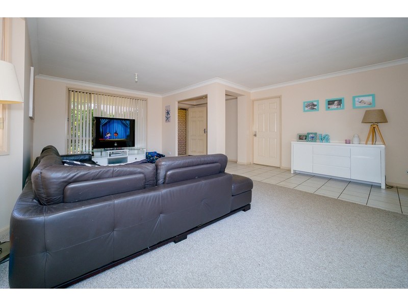 9 Tea Tree Place, Mardi NSW 2259