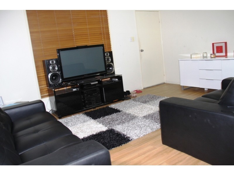 17 Katandra Street, Boyne Island QLD 4680