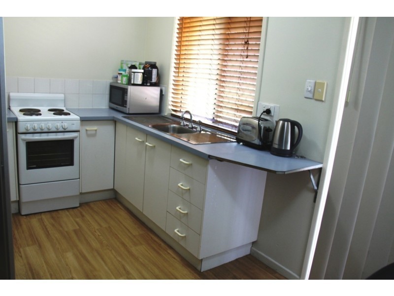 17 Katandra Street, Boyne Island QLD 4680