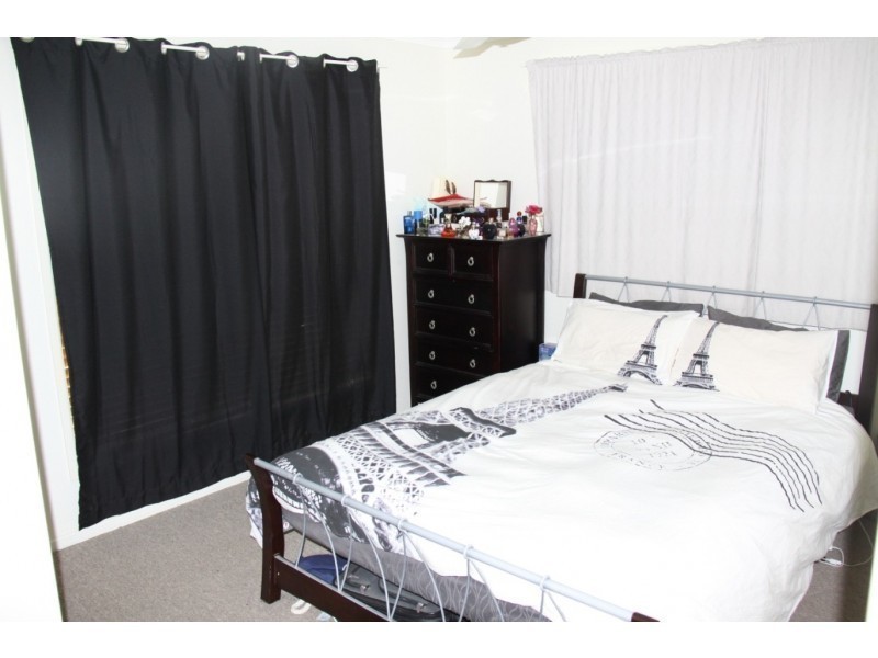 17 Katandra Street, Boyne Island QLD 4680