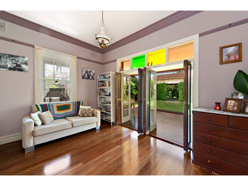 30 Kingsland Road Sth, Bexley NSW 2207