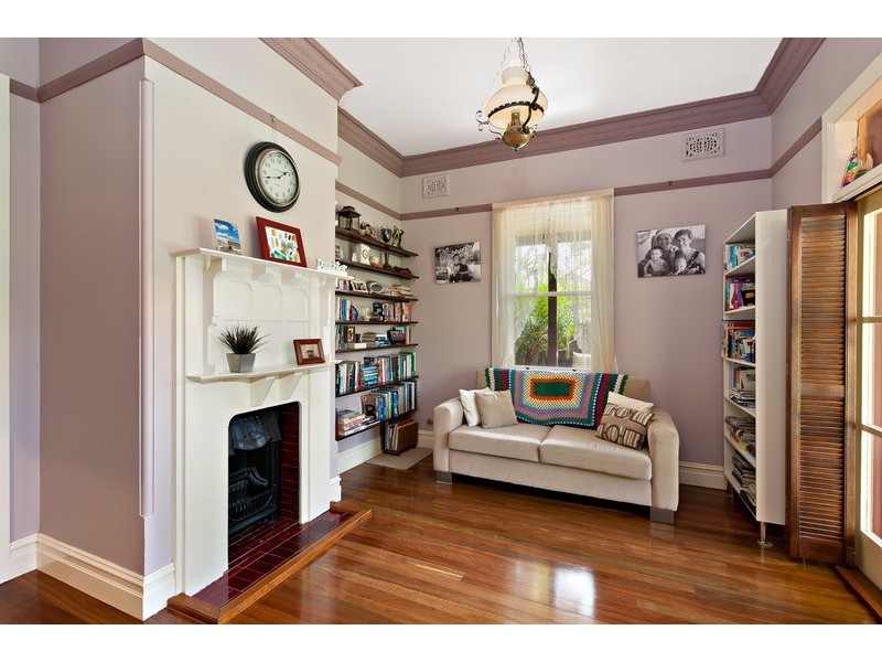 30 Kingsland Road Sth, Bexley NSW 2207